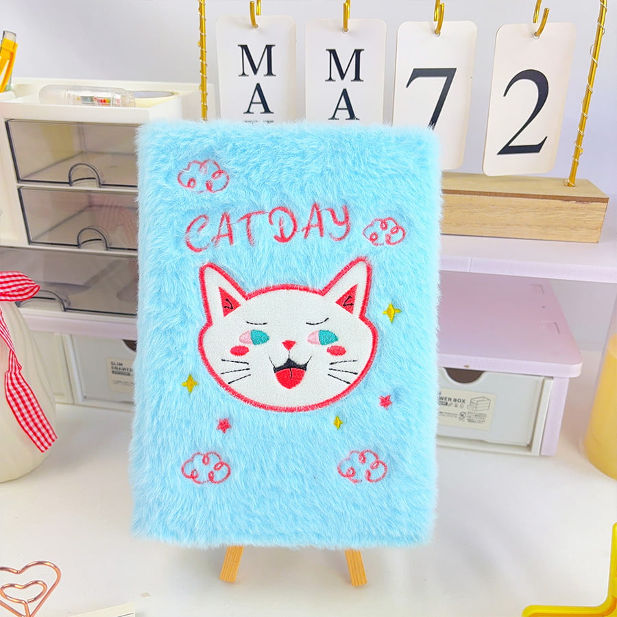Je plyšový zápisník Cute Cat Day Diary A5 tým najpohodlnejším spoločníkom pri písaní pre každodenné uvažovanie a kreatívne zachytávanie? Je plyšový zápisník Cute Cat Day Diary A5 tým najpohodlnejším spoločníkom pri písaní pre každodenné uvažovanie a kreatívne zachytávanie?